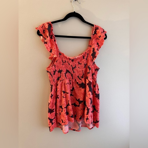 Isabel Maternity Floral Smocked Flowy Sleeveless Tank Size L - Picture 2 of 6